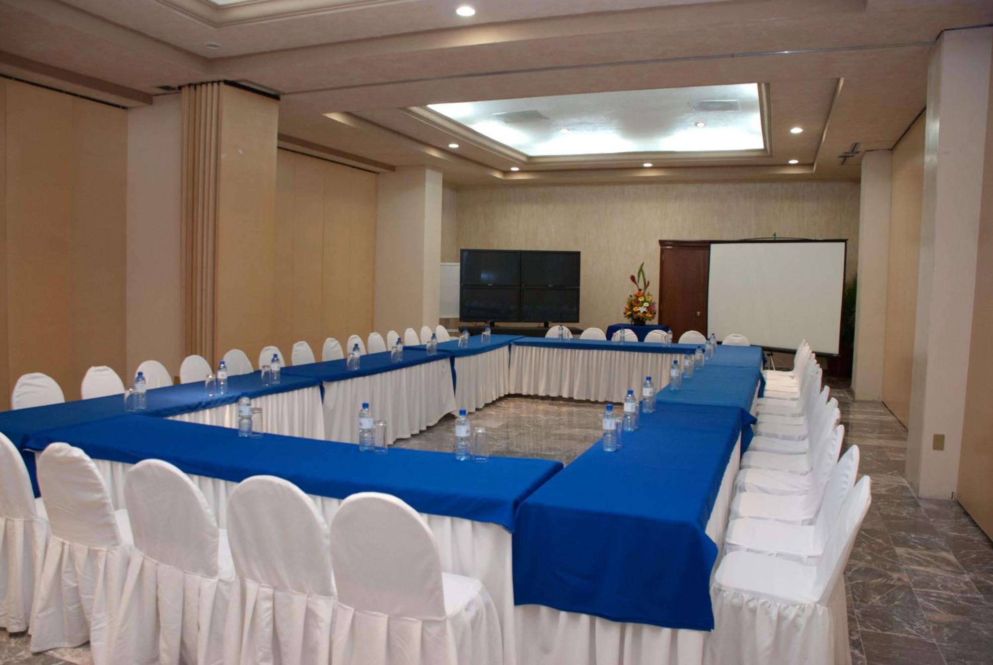 Dorados Conventions & Resort Oaxtepec Esterno foto